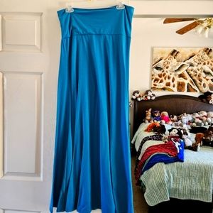 Lularoe. See bundle discount details.